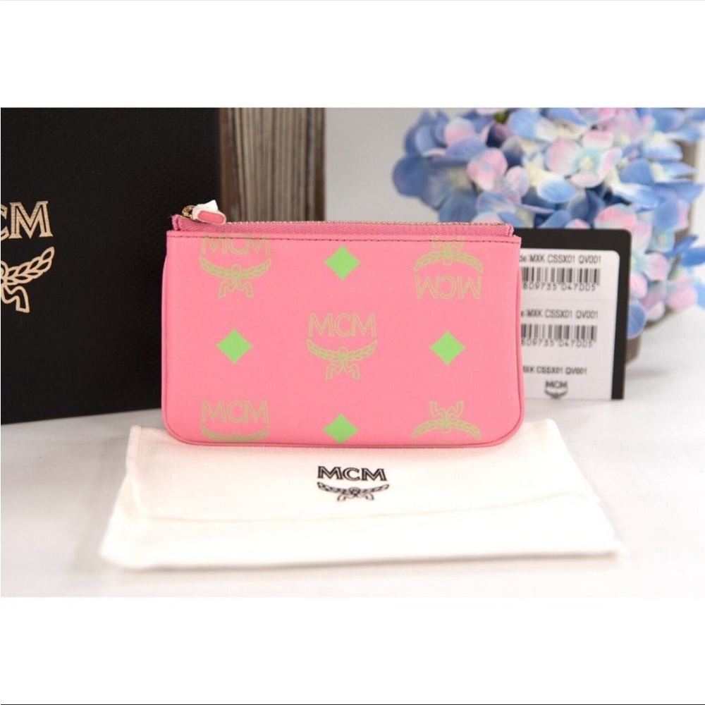 MCM Monogram Spot Visetos Plumeria Green Leather Zip Card Card Case Holder NWT